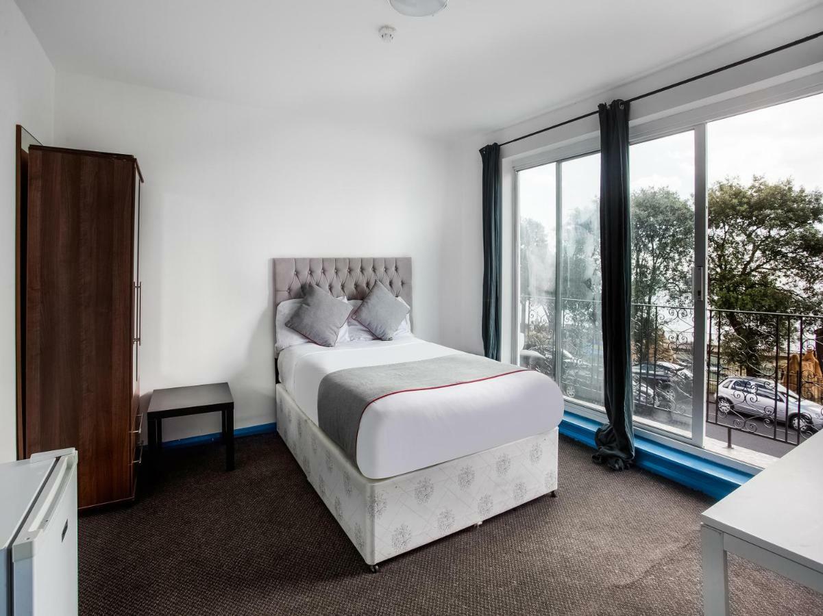 The Clacton Hotel Eksteriør billede